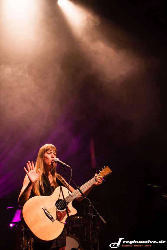 Julia Nelson (live in Wiesbaden, 2014)